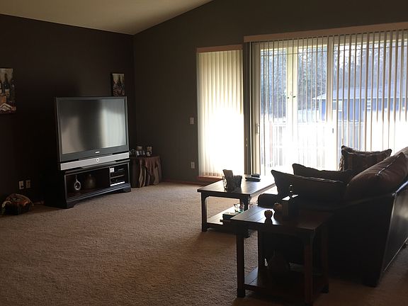 4th image of 245 Bowe Dr