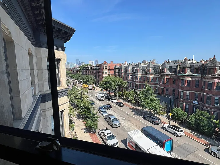 557 Columbus Ave #401 — Photo 36