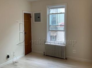 26-38 29th St #3, Astoria, NY 11102