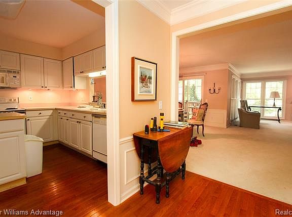5th image of 39426 Oakmont Ct #232