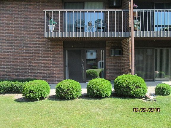 2nd image of 1270 Wisconsin St APT 109