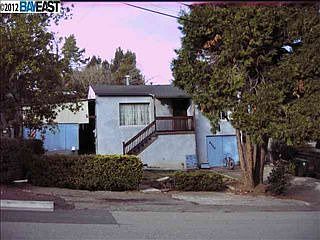 4th image of 4720 Hillside Dr