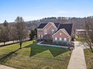 101 Scenic Ridge Dr, Venetia, PA 15367
