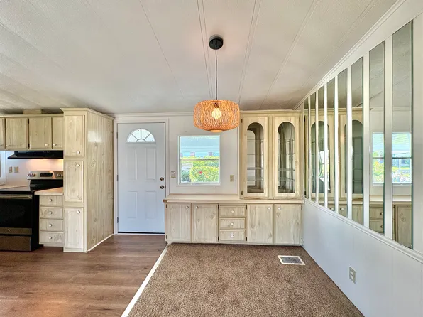 5616 Halifax Dr #420, Sarasota, FL 34233