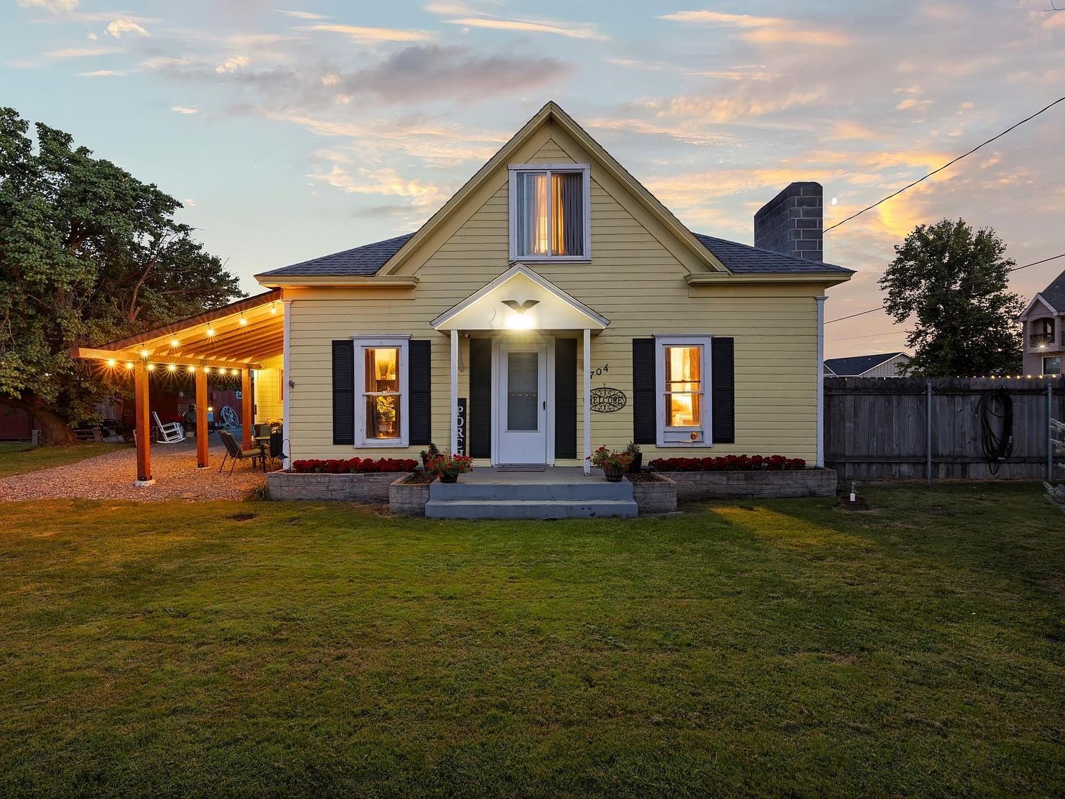 704 E 19th Ave, Kennewick, WA 99337 MLS 270783 Zillow