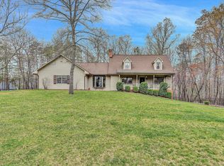 523 Stonebridge Dr, Blue Ridge, VA 24064
