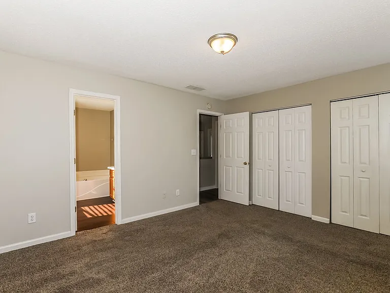 1607 Thornwick Trce — Photo 11