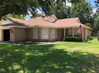 1312 Sagebrush St, Angleton, TX 77515