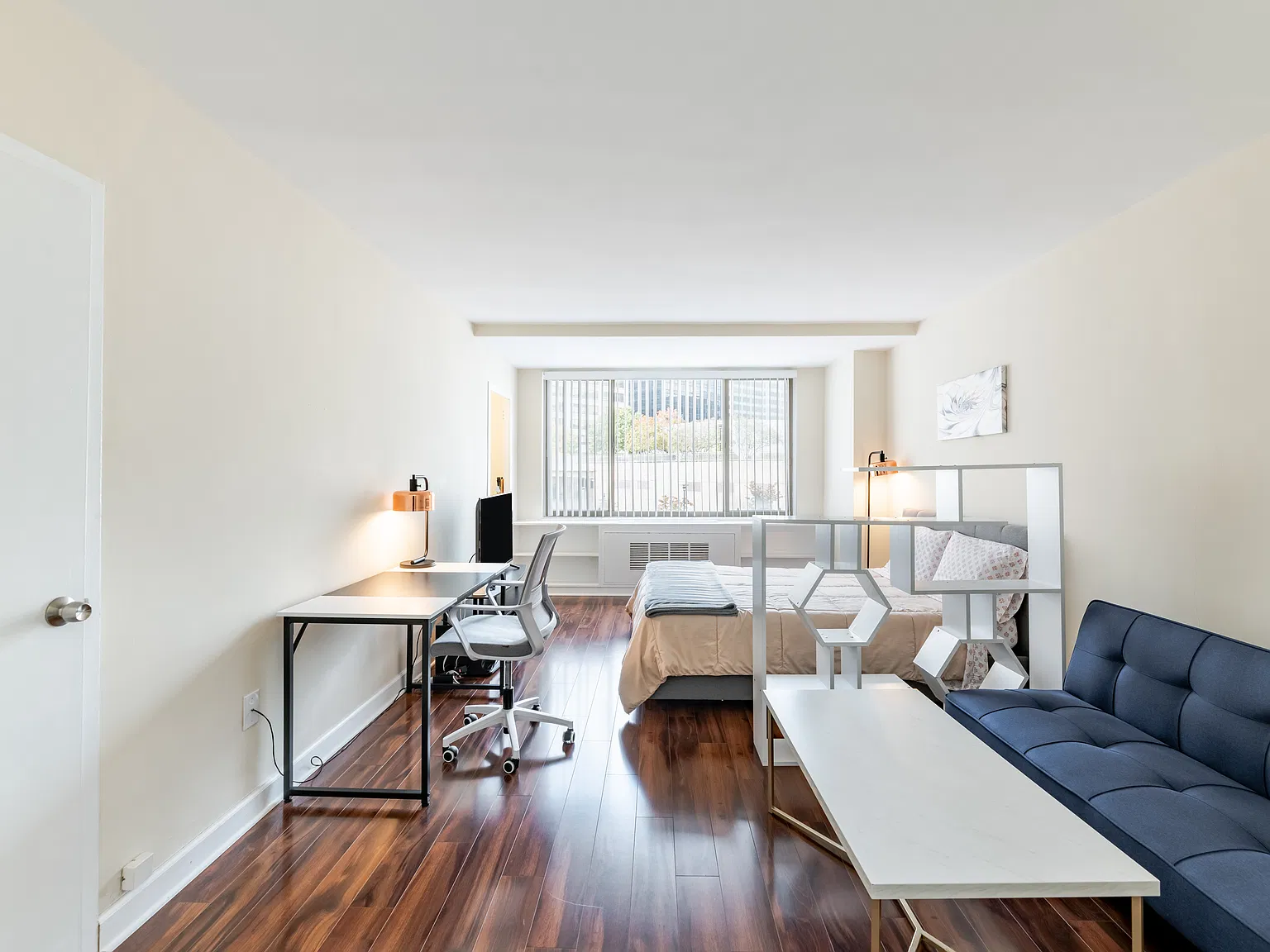 Studio, 383 sqft, $1,600 — Photo 4