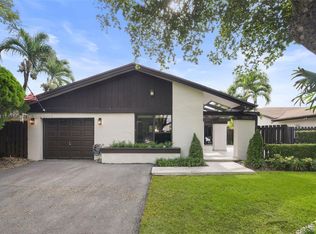 10813 SW 132nd Circle Ct, Miami, FL 33186