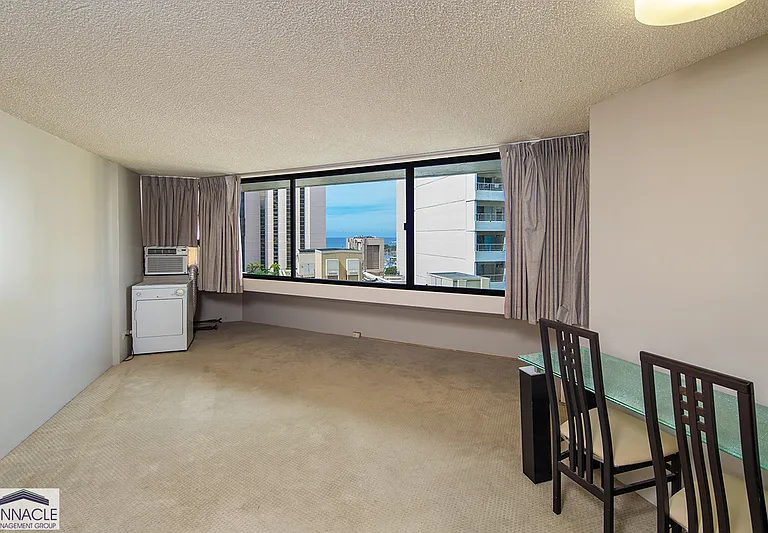 1700 Ala Moana Blvd #1402 — Photo 3