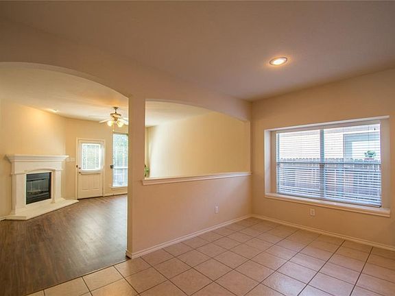 4th image of 6312 Melanie Dr
