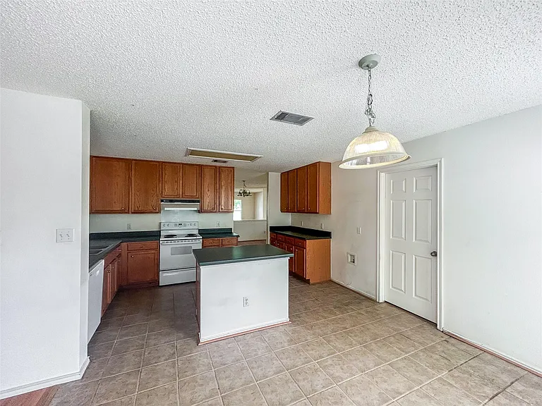 12951 Dionysus Dr — Photo 8
