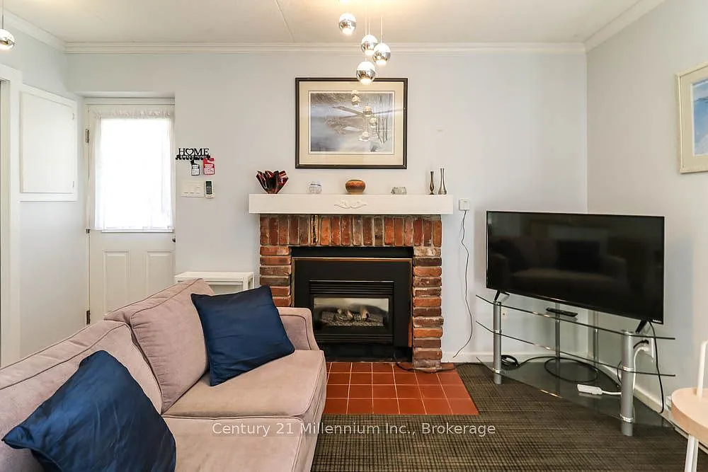 2 bed, $2,200 — Photo 4