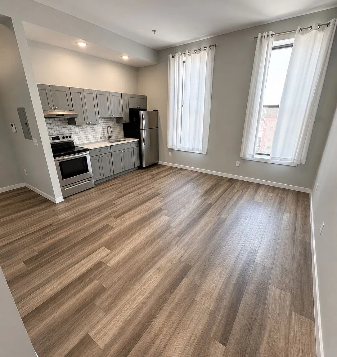 1 bed, $1,718 — Photo 3