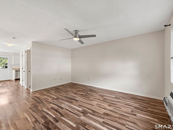 3rd image of 73 Brentwood Drive #73