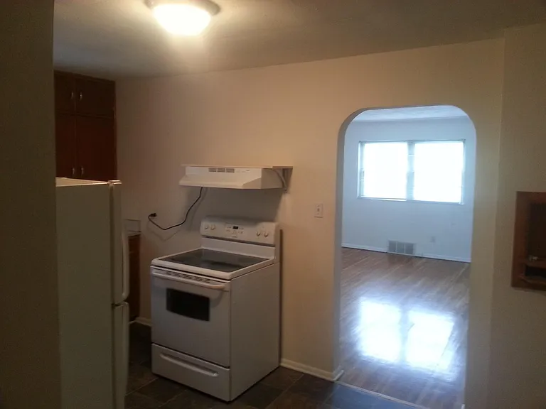 324 E Dunklin St #1 — Photo 3