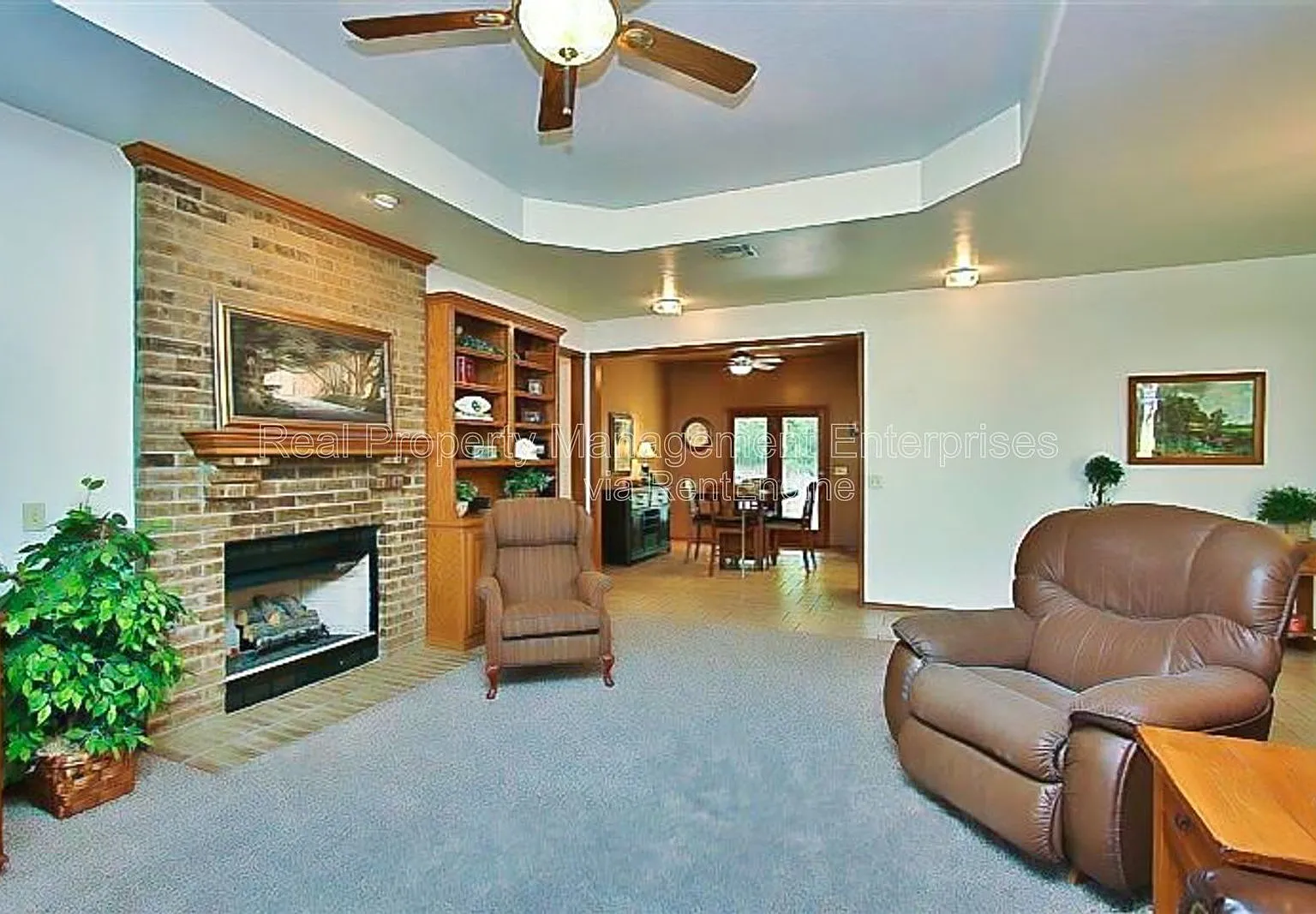 3 bed, 2.0 bath, 1734 sqft, $1,795 — Photo 3