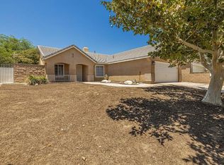 2101 Manchester St, Rosamond, CA 93560
