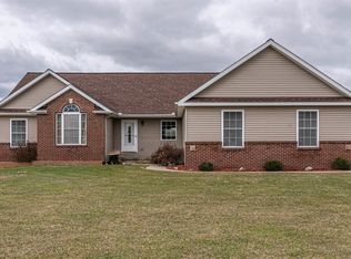 1214 Breezy Ln, Jackson, MI