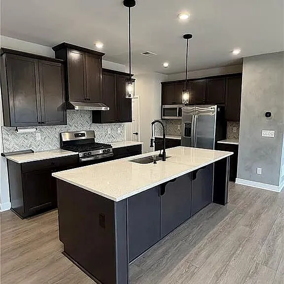 360 Salt Lake Ln — Photo 9