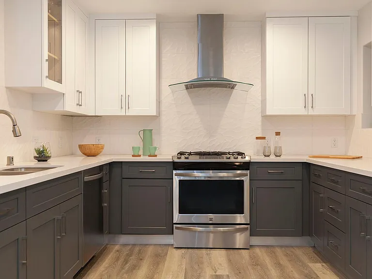 1059 Elm Ave #103 — Photo 4