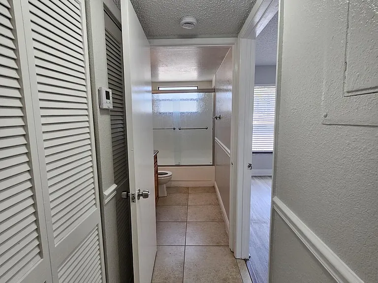 1453 Lake Crystal Dr #D — Photo 15