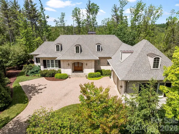 29 Stansbury Dr, Asheville, NC 28803