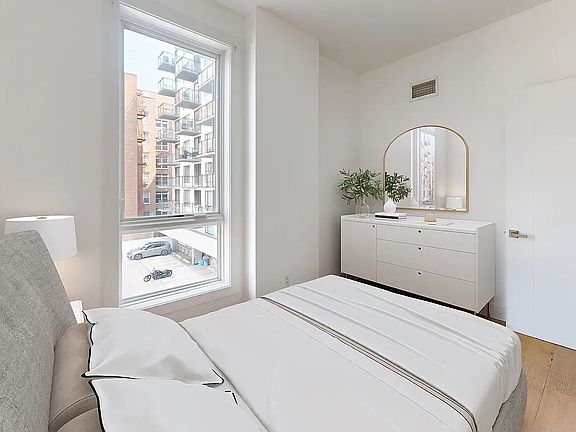 3rd image of 2222 Ocean Ave #3GG