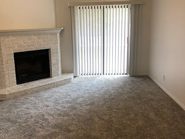 9009 S Delaware Ave #404 — Photo 7