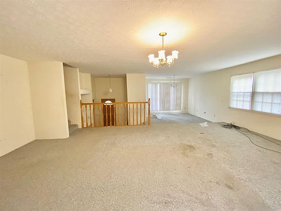 4th image of 1200 N Sunrise Dr