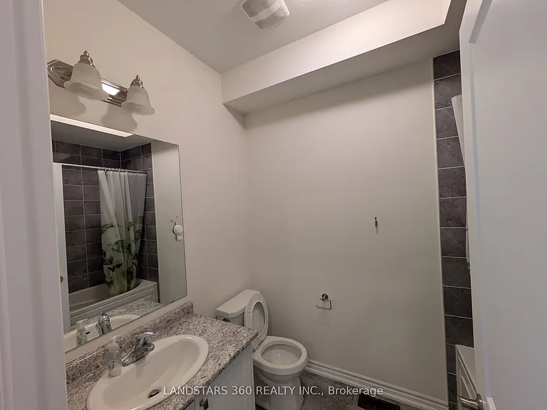 42 Lord Melborne St — Photo 27
