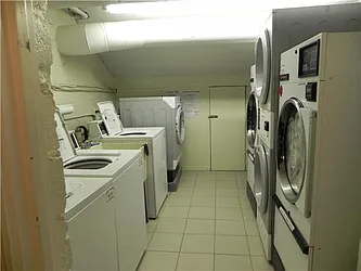 Rented by R New York