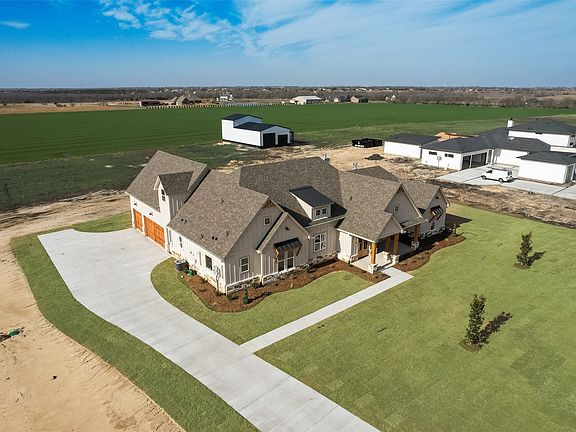 2nd image of 384 Edwards Rd