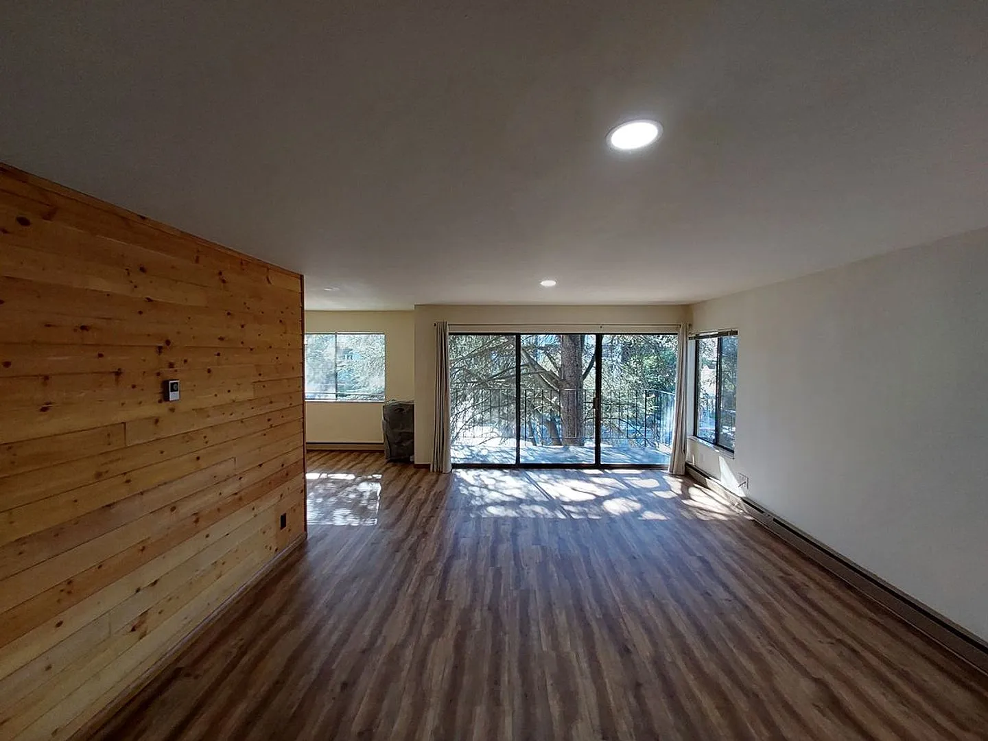 Greenwood North Apartments — Photo 2