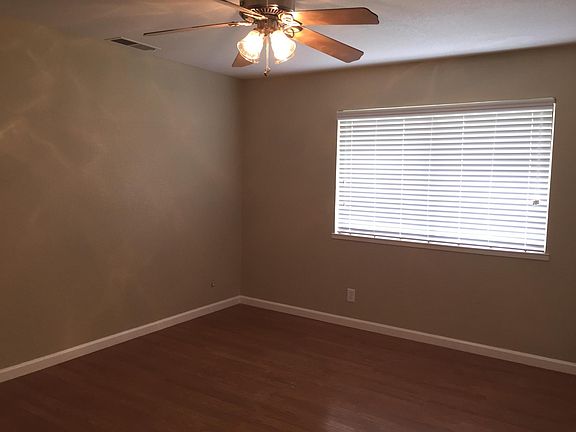 5th image of 8827 Ravenwood Dr
