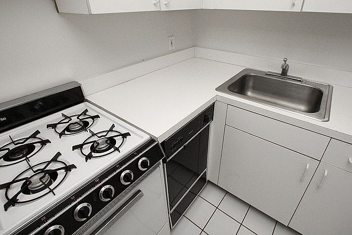 1st image of 1652 1st Ave #6L