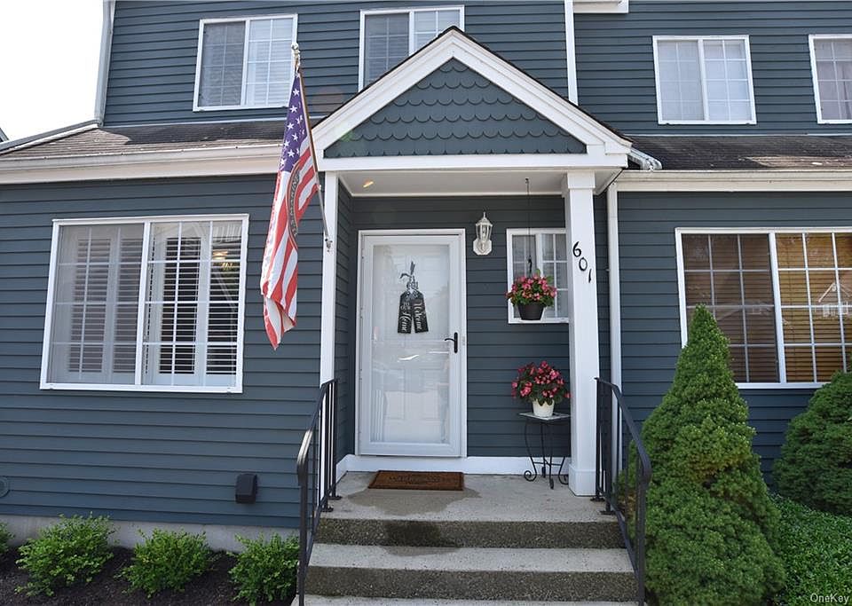 1st image of 601 Kensington Ct