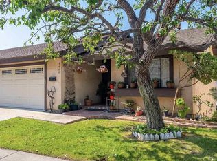 4460 Caminito Pedernal, San Diego, CA 92117