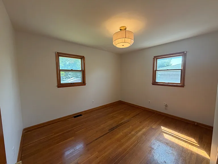 735 Eden Ct — Photo 10