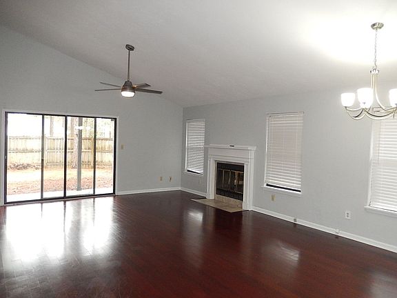 2nd image of 8612 Oak Forest Trl