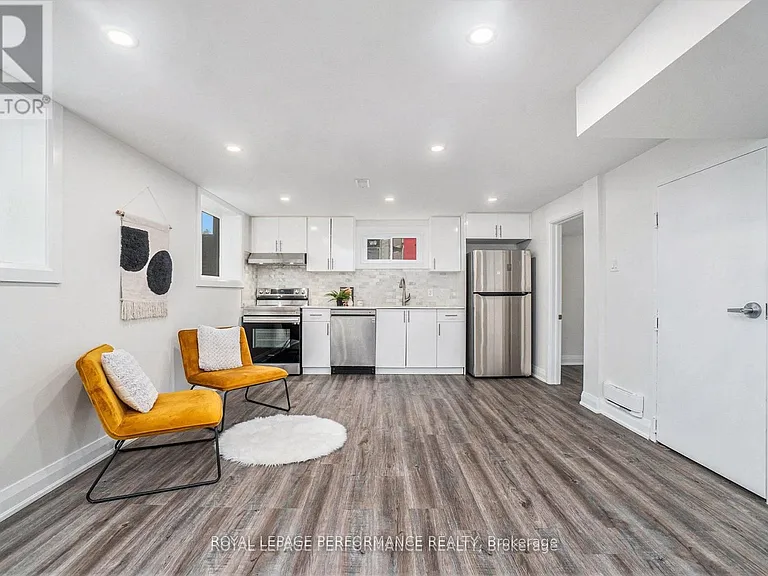 26 Majestic Dr — Photo 3