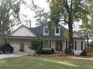 19 Walking Horse Dr NW, Rome, GA 30165