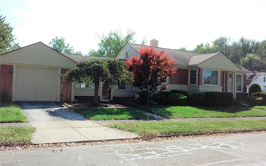 4085 Elmore Rd photo 1