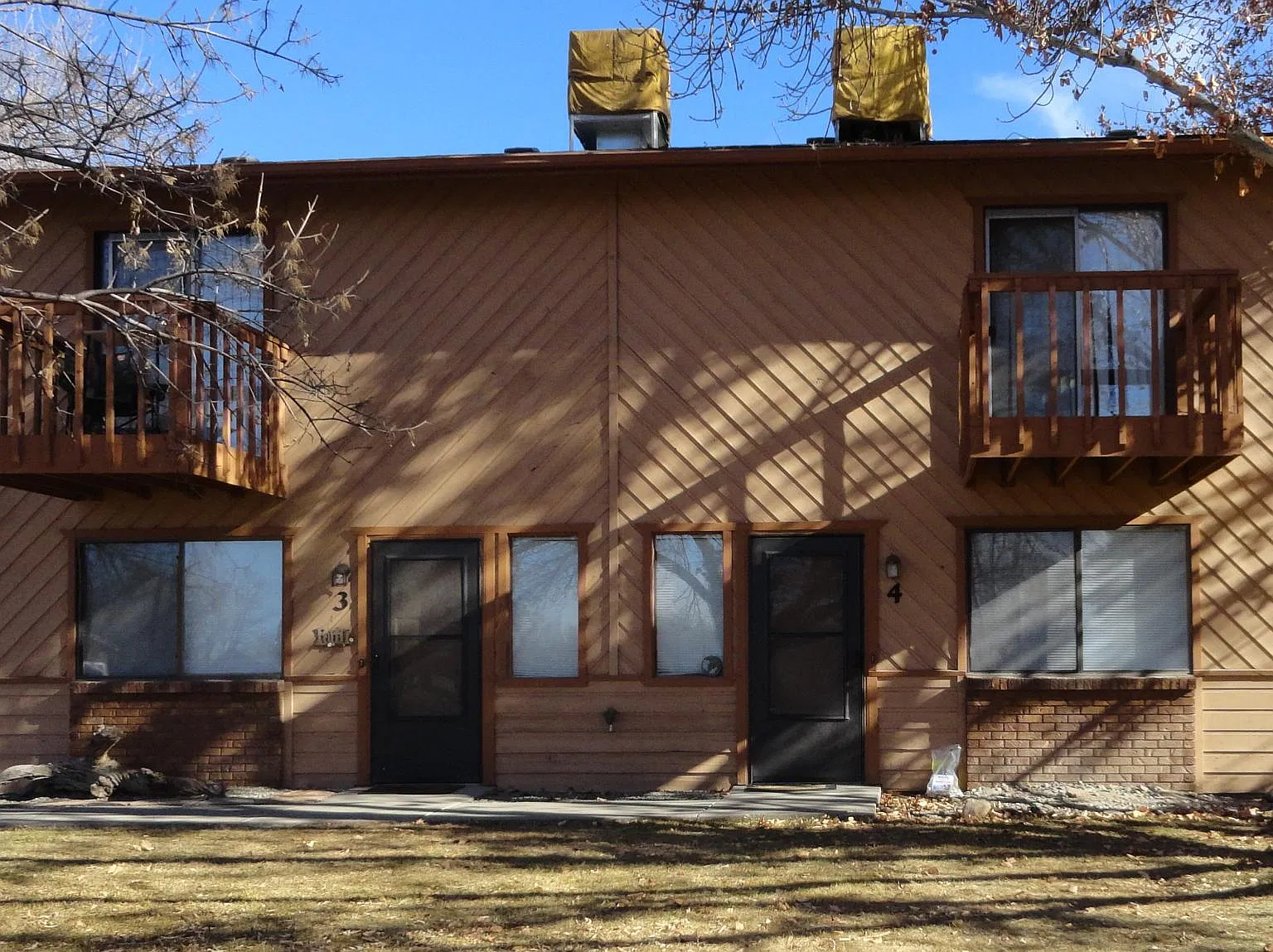 2 bed, 975 sqft, $1,295 — Photo 1