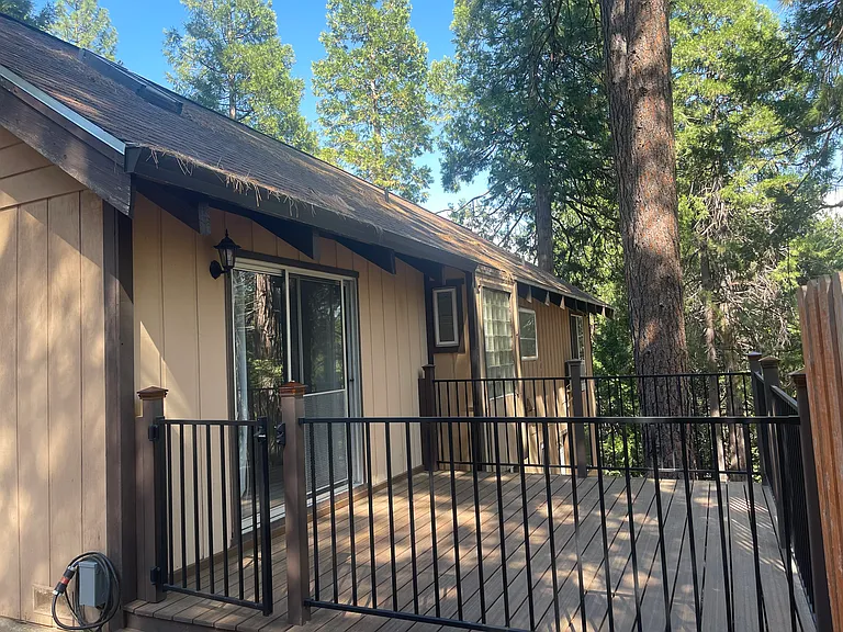 19844 Pine Dr E — Photo 7