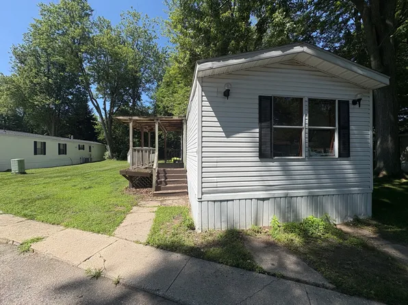 2752 W North Union Rd #12, Midland, MI 48642