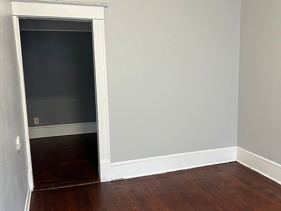 5th image of 92 Woodlawn Ave #B