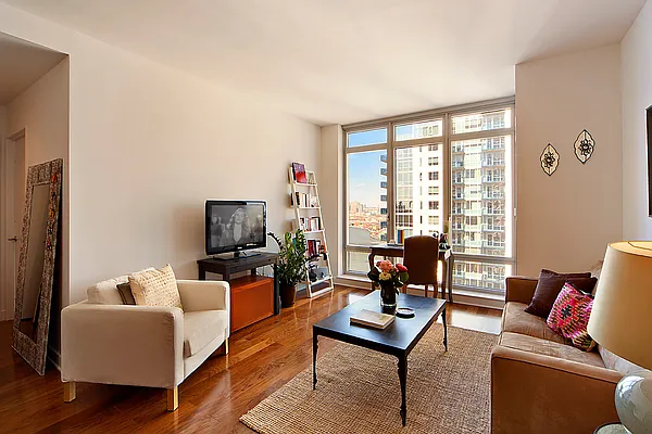 Rented by Compass | media 13
