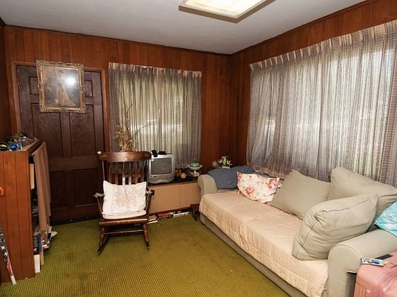 5th image of 1 Country Club Ln